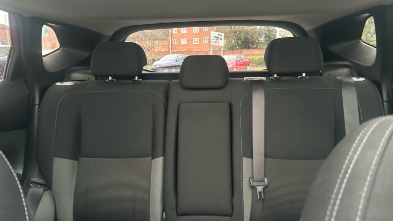 Nissan Qashqai 1.3 DiG-T N-Connecta 5dr Petrol Hatchback